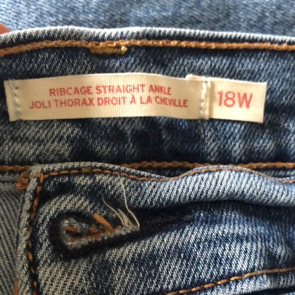 Levi’s Ribcage Straight Ankle Size 18W Medium Wash Raw Hem Wide Leg Crop - Picture 14 of 15